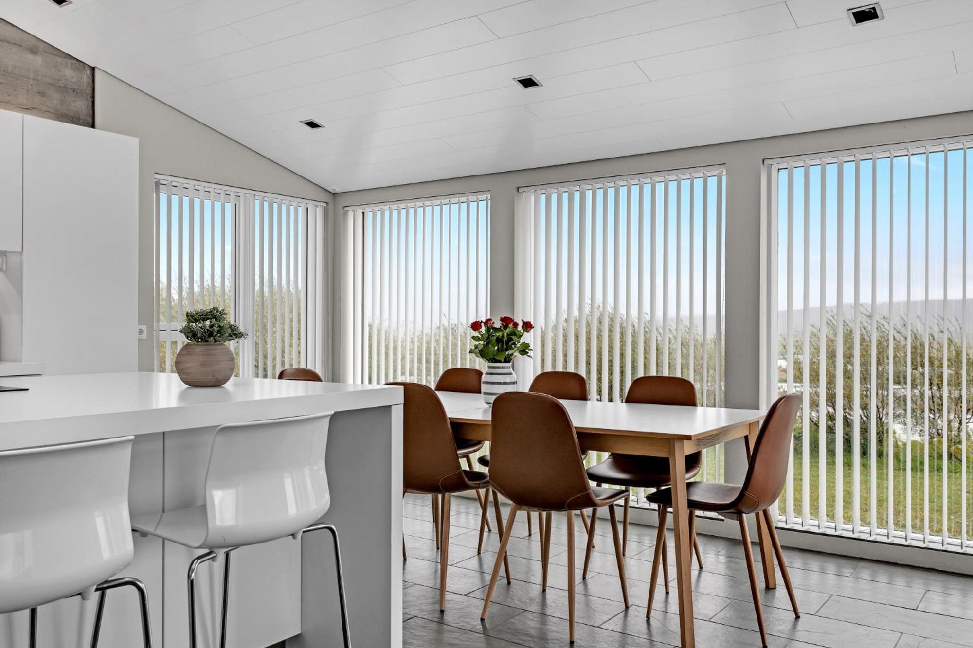 Luxury Villa With River View Laugaras 외부 사진